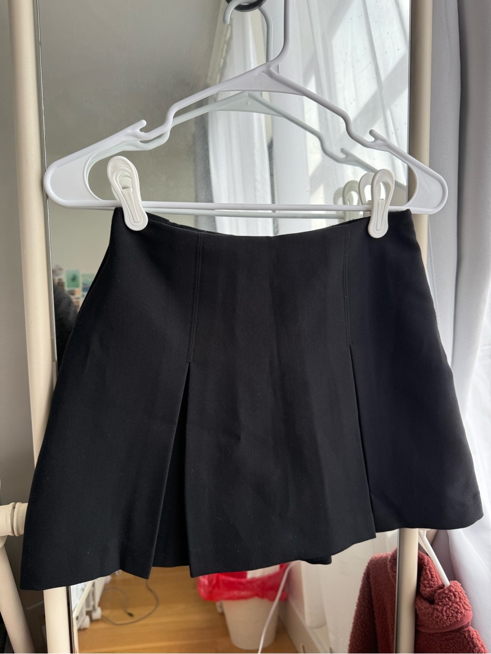 Abercrombie & Fitch Black A-Line Pleated Mini Skirt